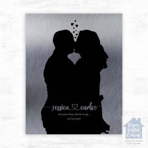Tin Couple Silhouette 10th Anniversary Wall Plaque Gift for Couple LTC-1857
